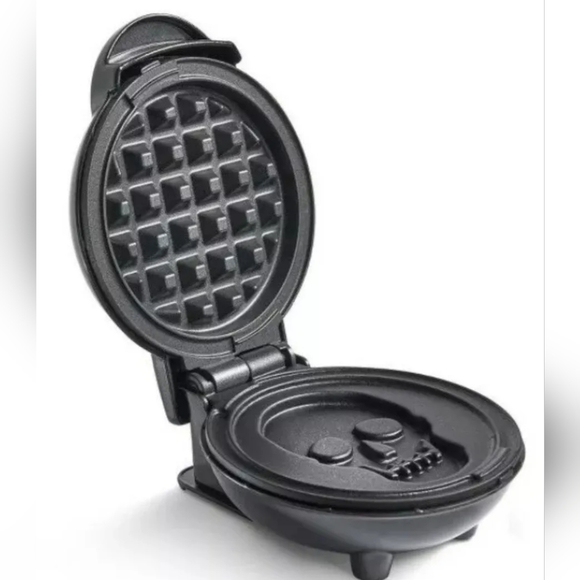 Skull Shaped Mini Waffle Maker Black Halloween Breakfast Belgian Make Your Own - Picture 2 of 4